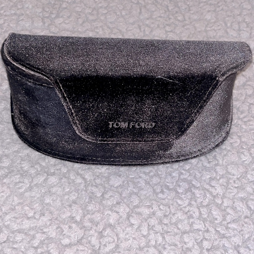 Tom Ford Black Fold-Over Closure Velvet Sunglass Case 🕶️‎